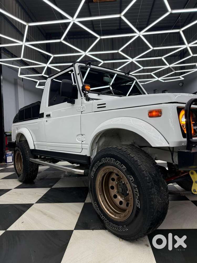 Maruti Suzuki Gypsy King St Bsiii, 2009, Petrol