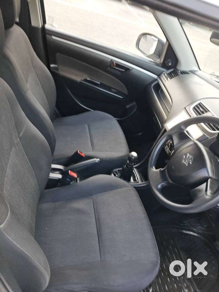 Maruti Suzuki Swift Lxi, 2016, Petrol