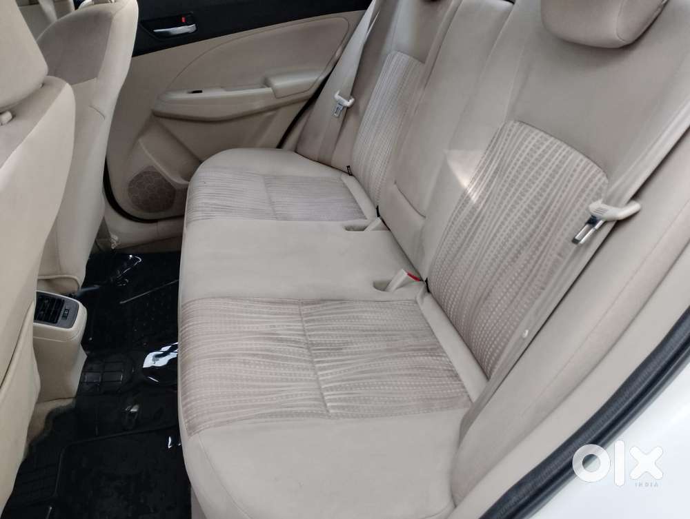 Maruti Suzuki Dzire 1.2 Vxi, 2023, Petrol