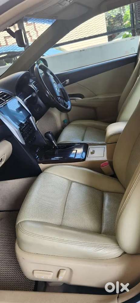 Toyota Camry 2016 Petrol Well Maintained