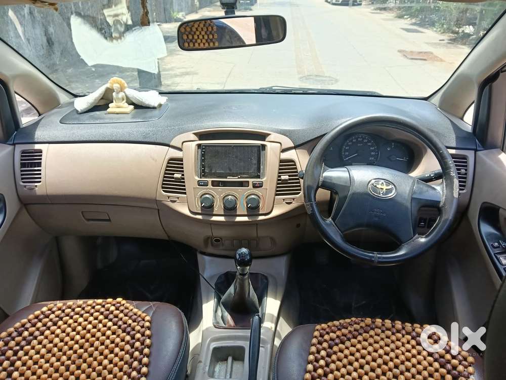 Toyota Innova 2.5 G (diesel) 8 Seater, 2016, Diesel
