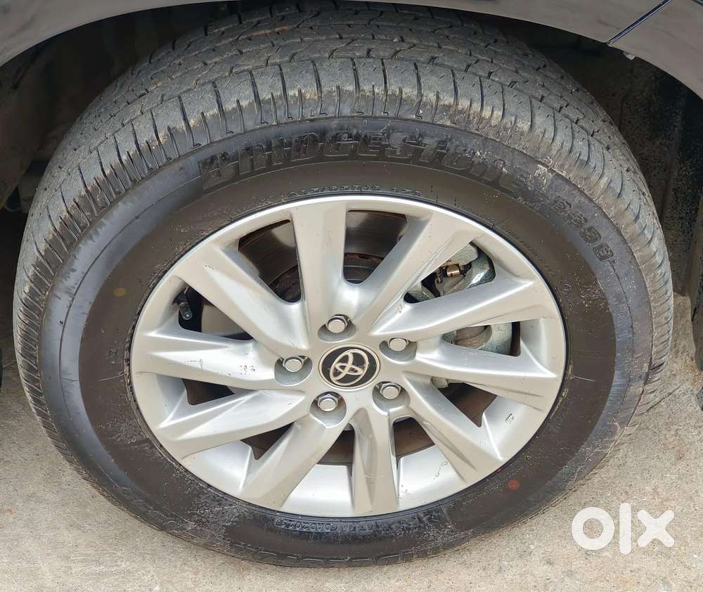 Toyota Innova Hycross Gx (o), 2025, Petrol