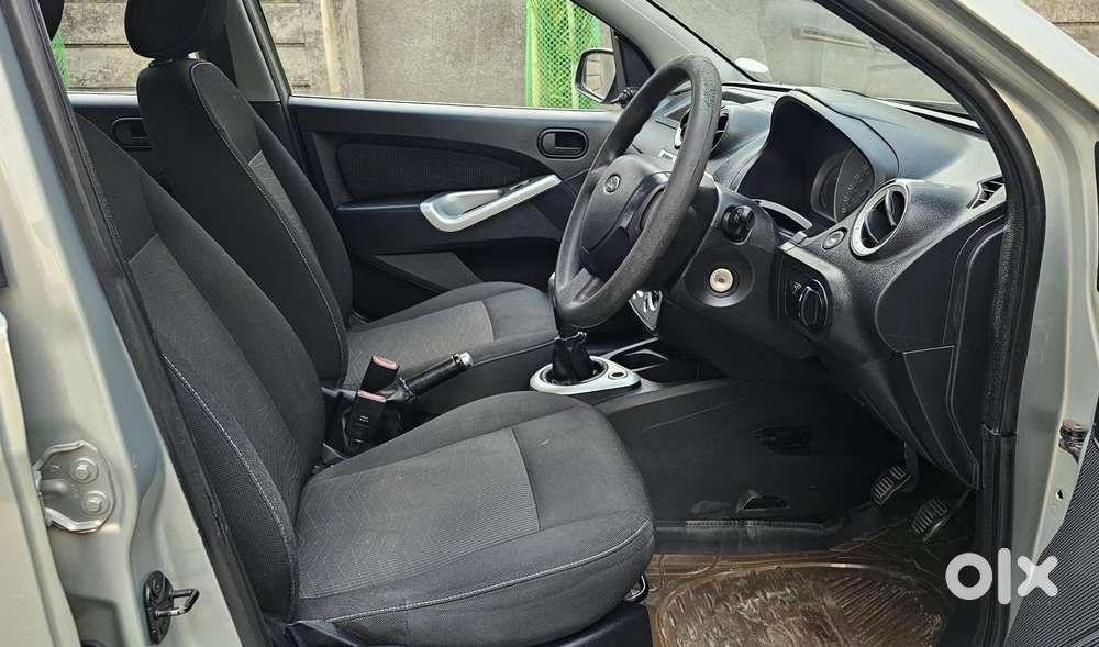 Ford Figo 2012-2015 Petrol Zxi, 2013, Petrol