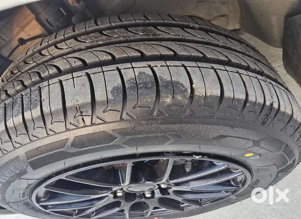 Maruti Suzuki Dzire 1.2 Zxi 2013