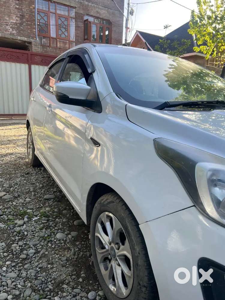 Ford Figo Titanium 2017