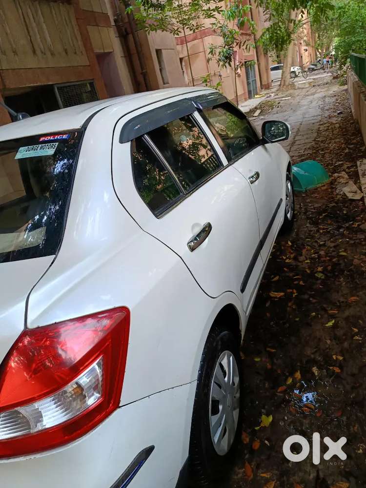 Maruti Suzuki Swift Dzire 2015 Diesel 104800 Km Driven