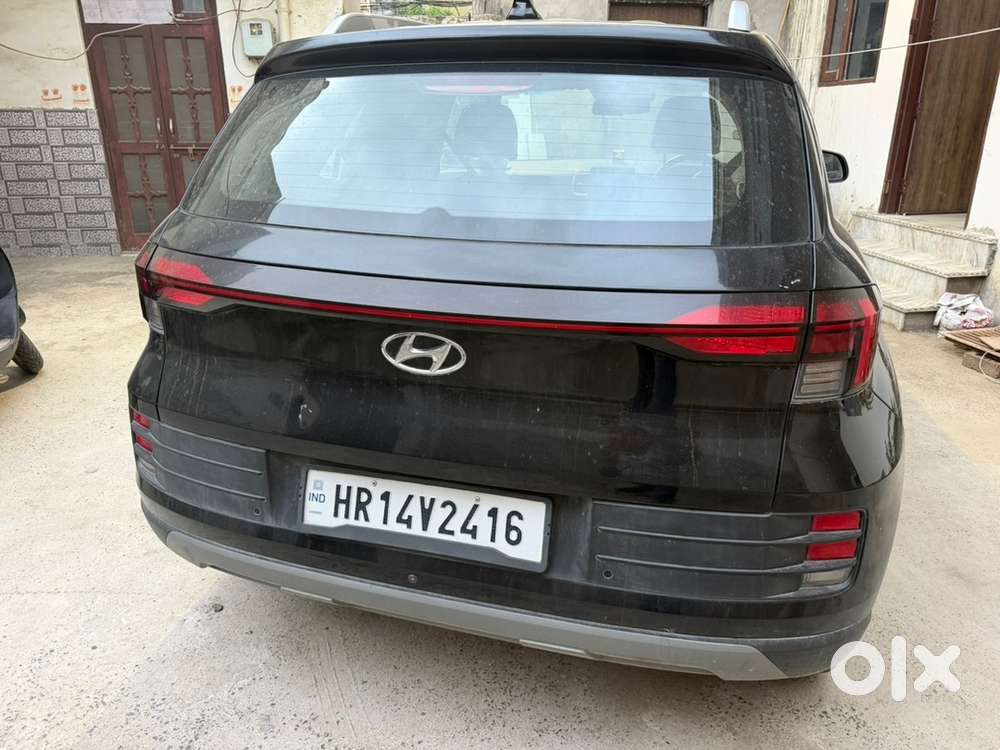 Hyundai Venue Petrol Manual 2024