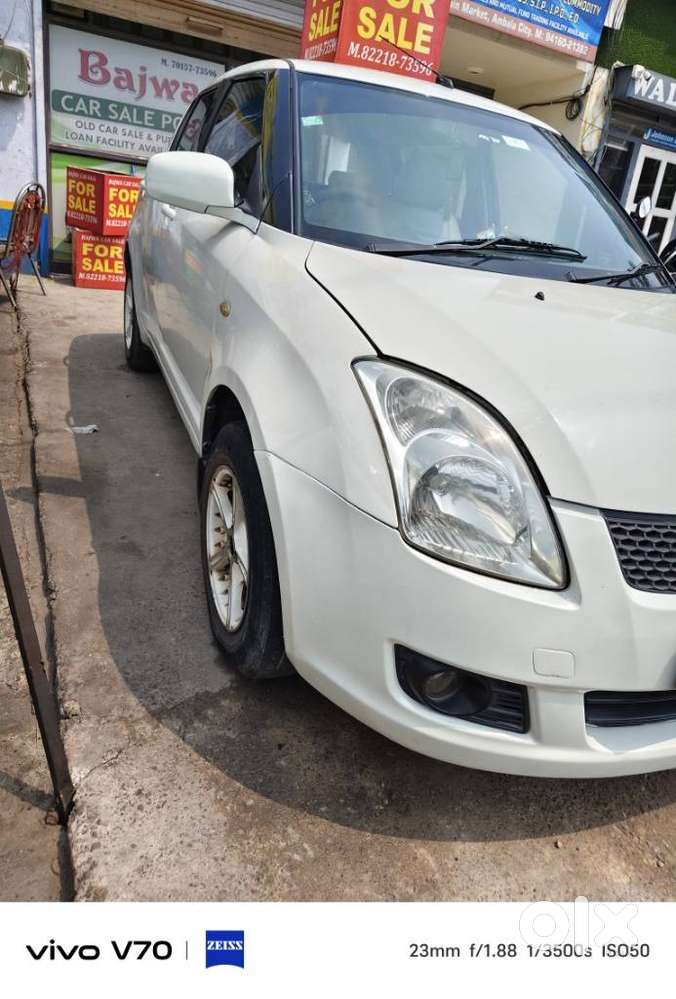 Maruti Suzuki Swift Vxi 1.2 Abs Bs-iv, 2011, Petrol