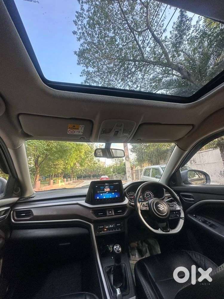 Maruti Suzuki Brezza 1.5 Zxi Smart Hybrid, 2023, Petrol