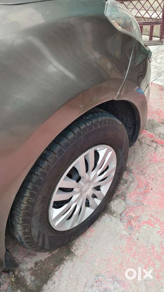 Maruti Suzuki Dzire 1.2 Zxi, 2018, Petrol