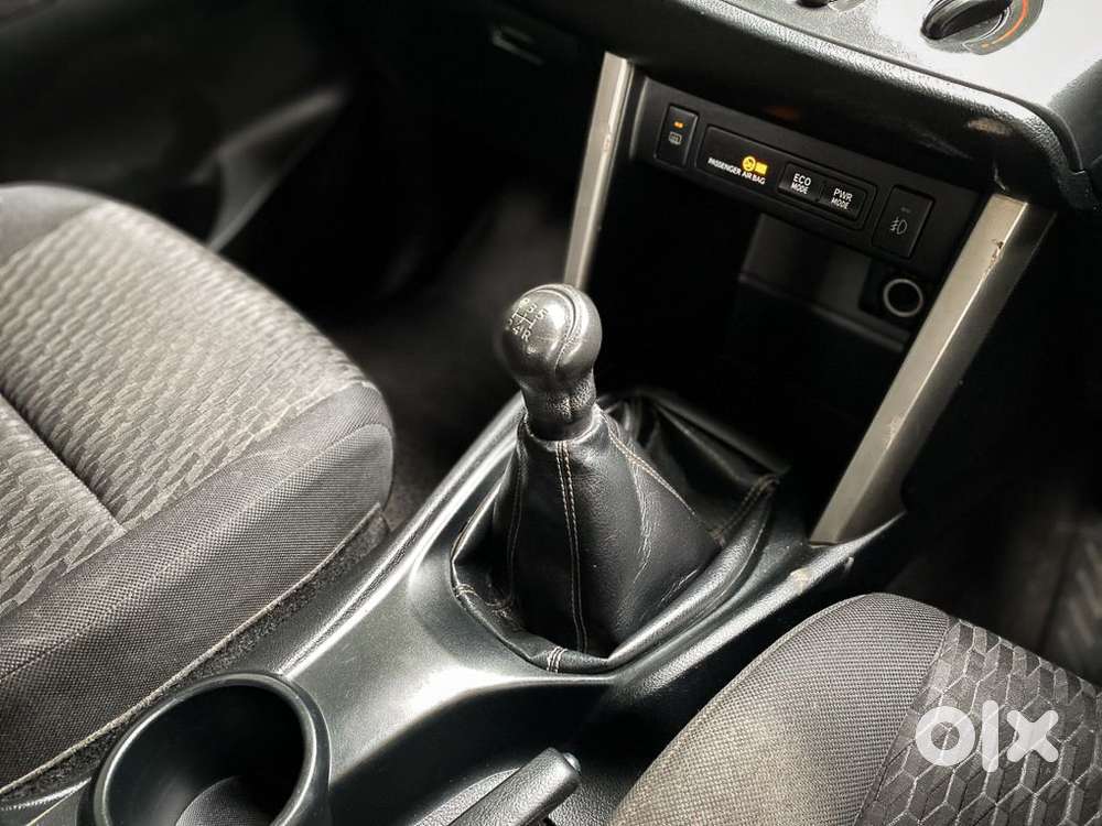 Toyota Innova Crysta 2.4 Gx Mt, 2016, Diesel