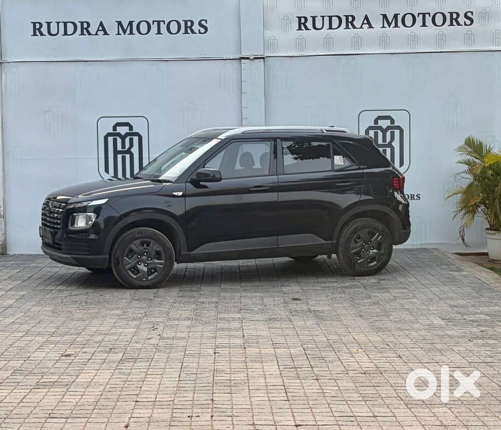 Hyundai Venue 1.2 S Plus, 2024, Petrol