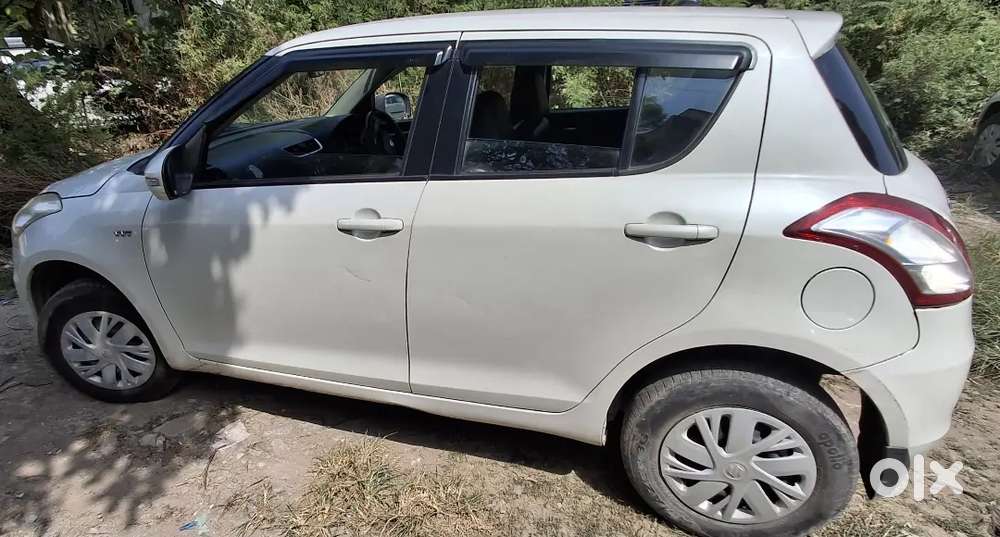 Maruti Suzuki Swift 2015 Petrol 48300 Km Driven