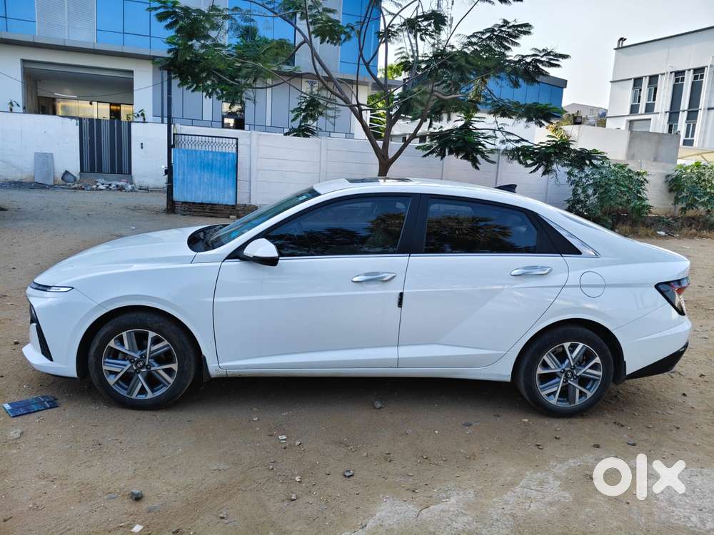 Hyundai Verna 1.5 Sx Ivt, 2023, Petrol