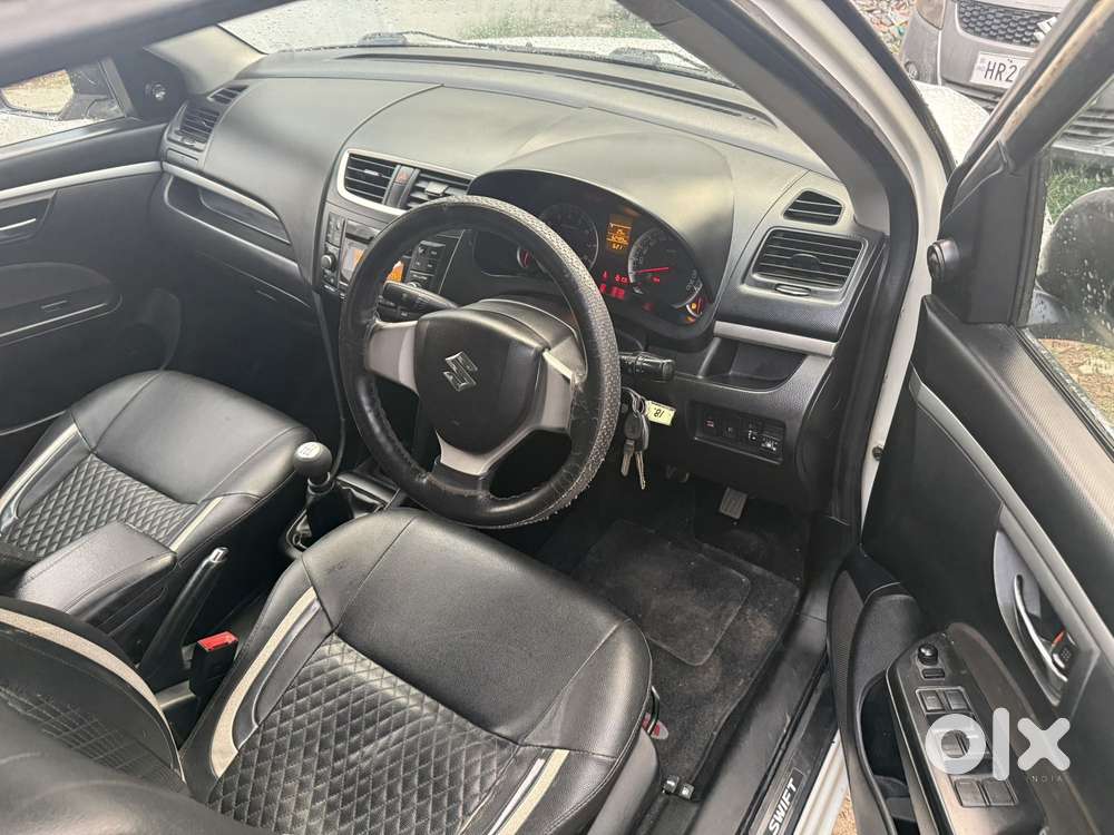Maruti Suzuki Swift Vxi Optional, 2015, Petrol