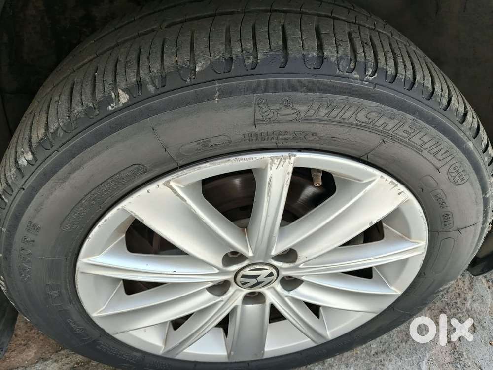 Volkswagen Vento 1.2 Tsi Highline At, 2016, Petrol