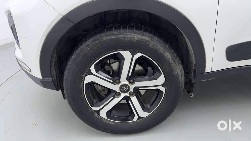 Tata Nexon 1.2 Revotron Xz Plus (s), 2023, Petrol