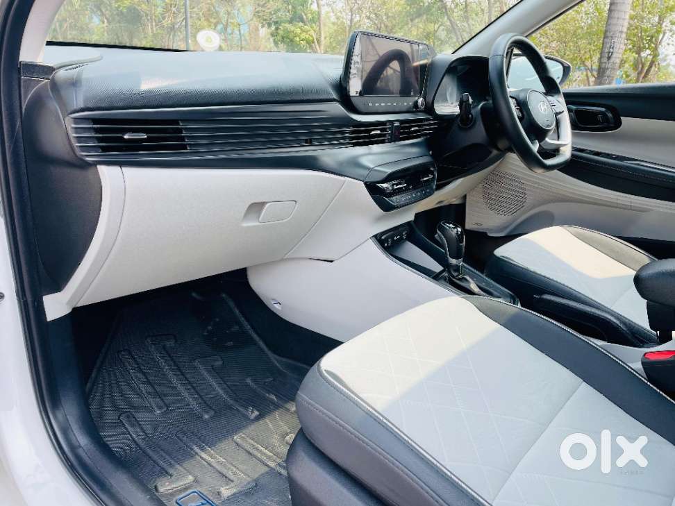 Hyundai I20 Asta (o) 1.2 Ivt, 2024, Petrol