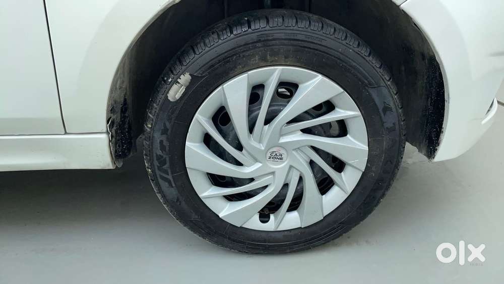 Tata Tiago 1.2 Revotron Xt, 2016, Petrol