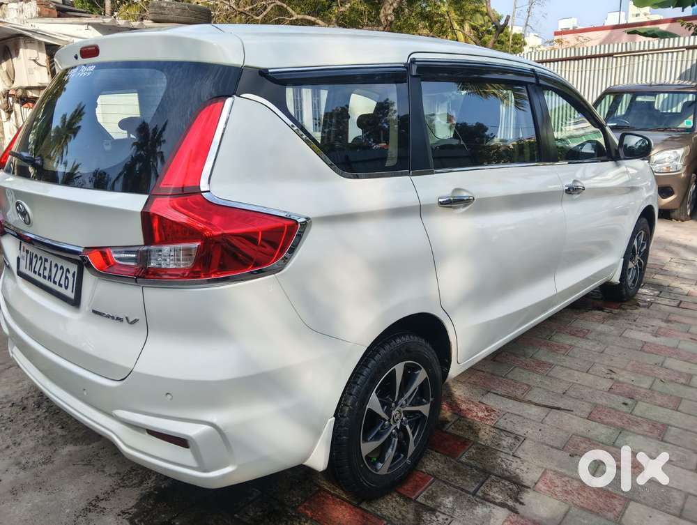 Toyota Rumion V Mt, 2023, Petrol