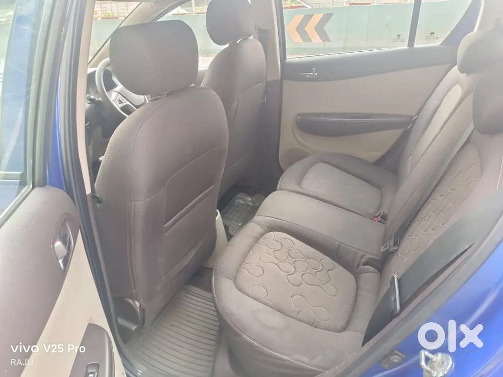 Hyundai New I20 2010 Petrol 65000 Km Driven