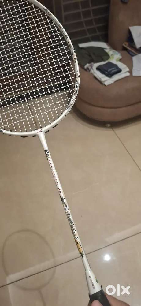 Hundred Badminton Racket under 3000