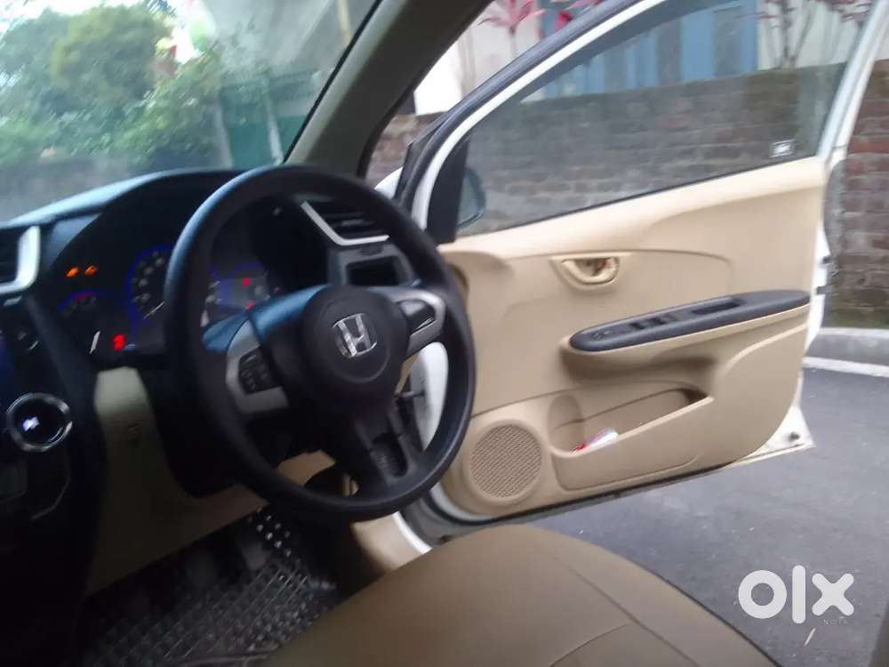 Honda Amaze 2017 Petrol Well Maintained