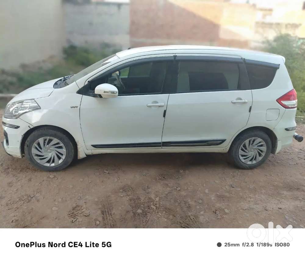 Maruti Suzuki Ertiga 2017 Petrol Well Maintained