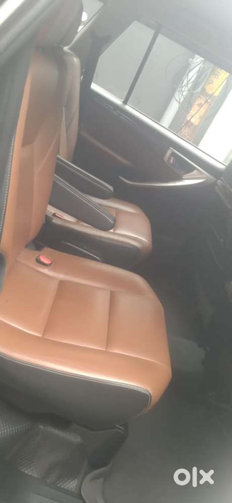 Toyota Innova Crysta 2.8z Automatic, 2017, Diesel