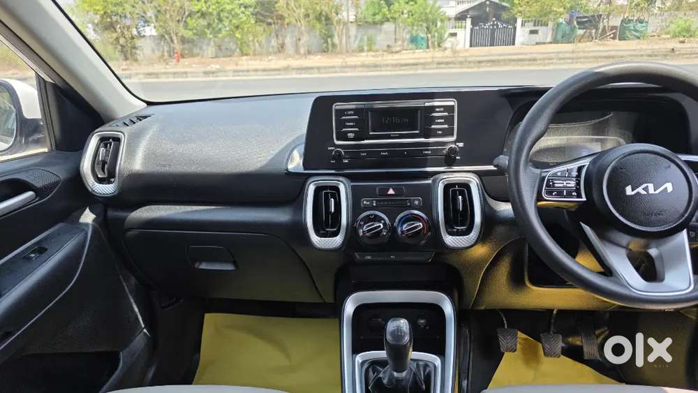 Kia Sonet 2022 Single Owner Diesel Engine Less Running