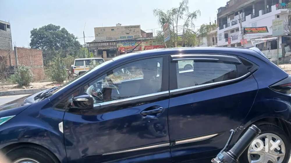 Tata Altroz 2023 Cng & Hybrids Well Maintained