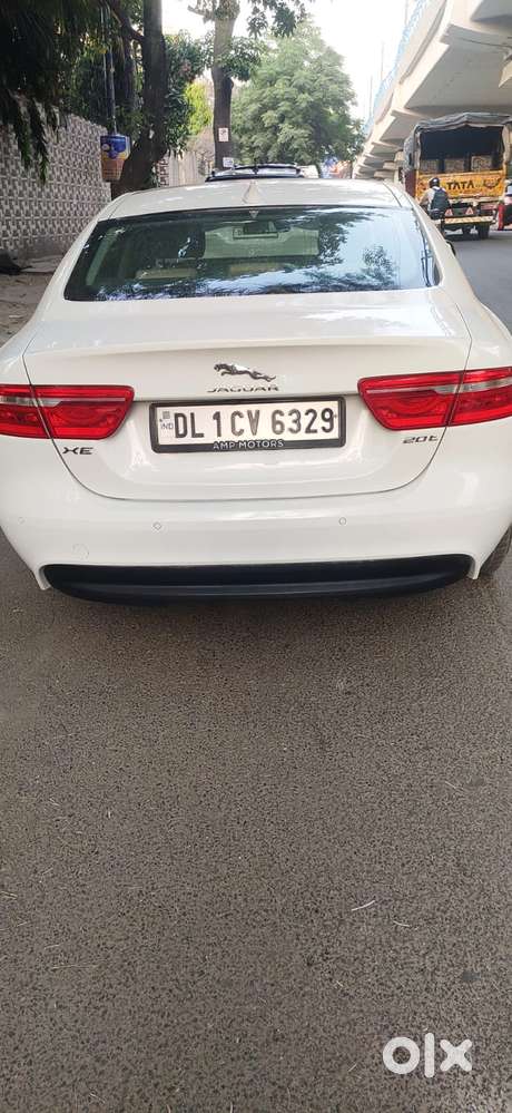 Jaguar Xe Prestige, 2016, Petrol