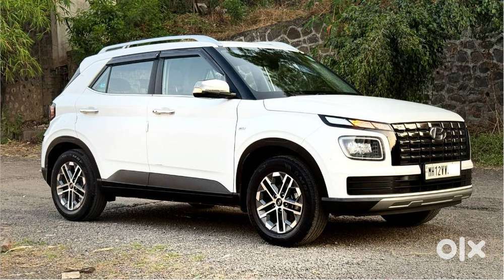 Hyundai Venue 1.0 Sx Plus Turbo Dct Dual Tone, 2023, Petrol