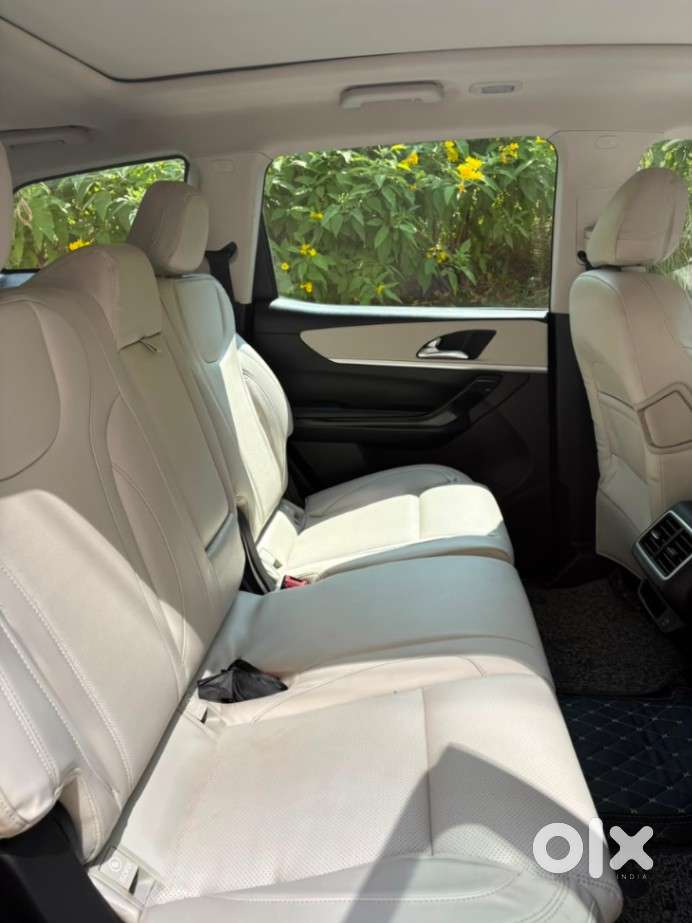 Mahindra Xuv700 2.2 Ax 7 Diesel At Luxury Pack Str, 2023, Diesel