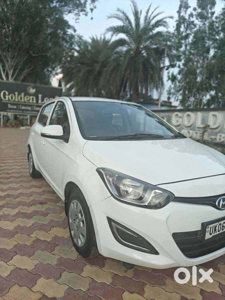 Hyundai I20 Petrol Cvt Magna Executive, 2013, Petrol