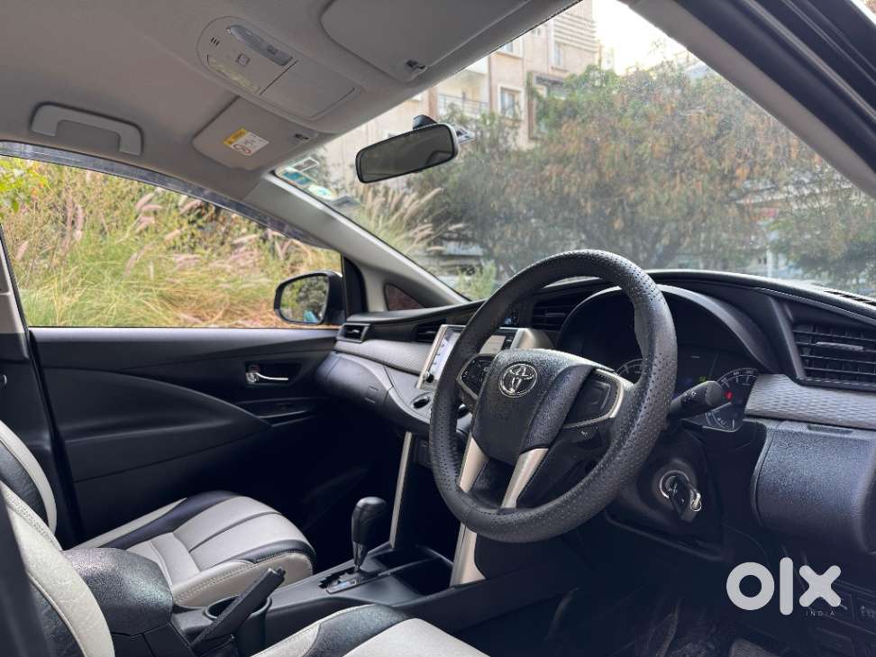 Toyota Innova Crysta [2020-ongoing] 2.4 Gx At 7 Str, 2021, Diesel