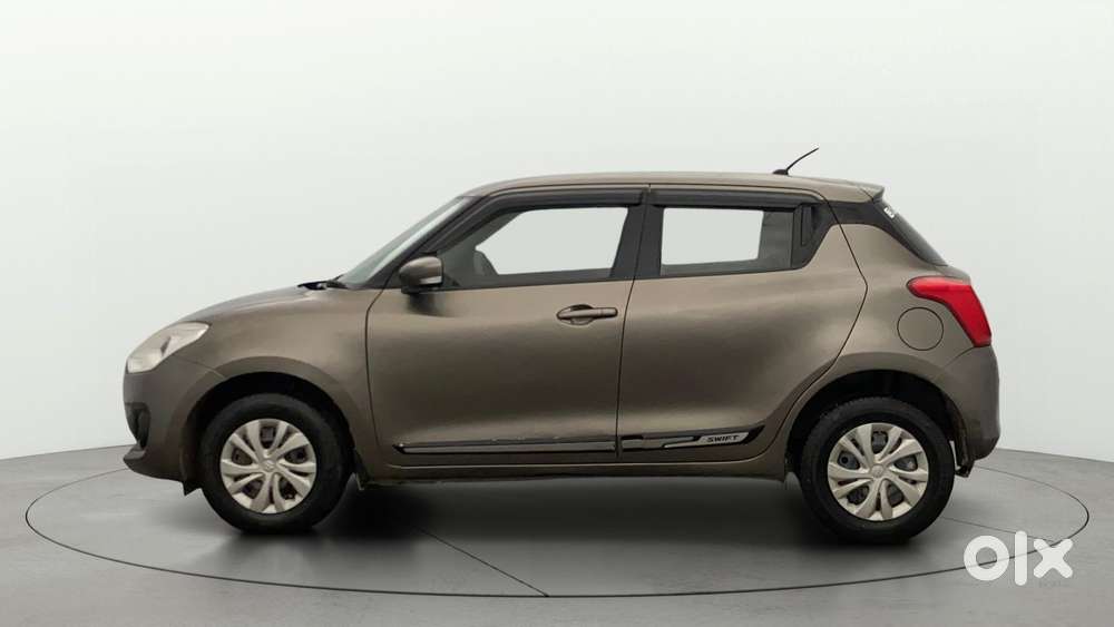Maruti Suzuki Swift Vxi, 2021, Petrol