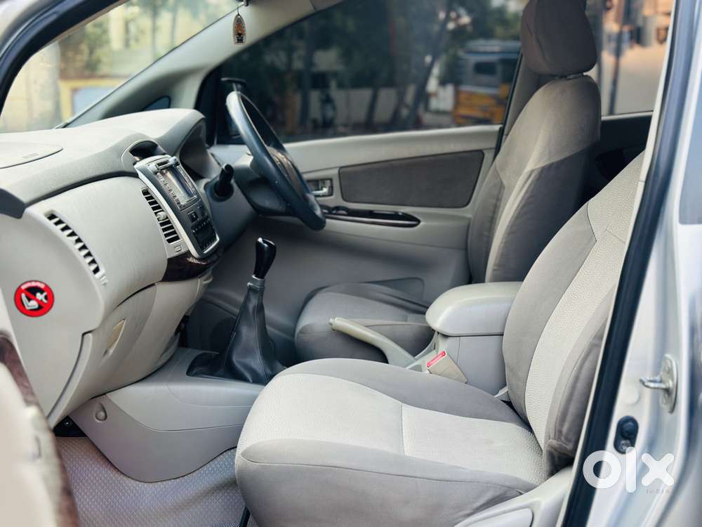 Toyota Innova 2.5 V 7 Str, 2012, Diesel