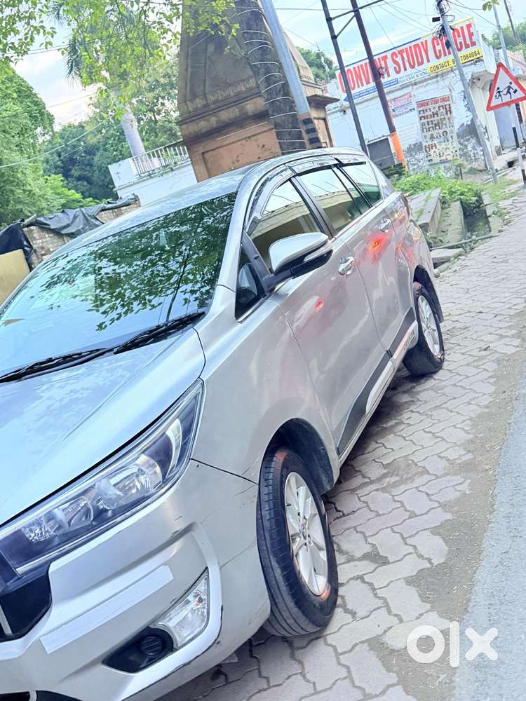 Toyota Innova Crysta 2.4 V, 2016, Diesel