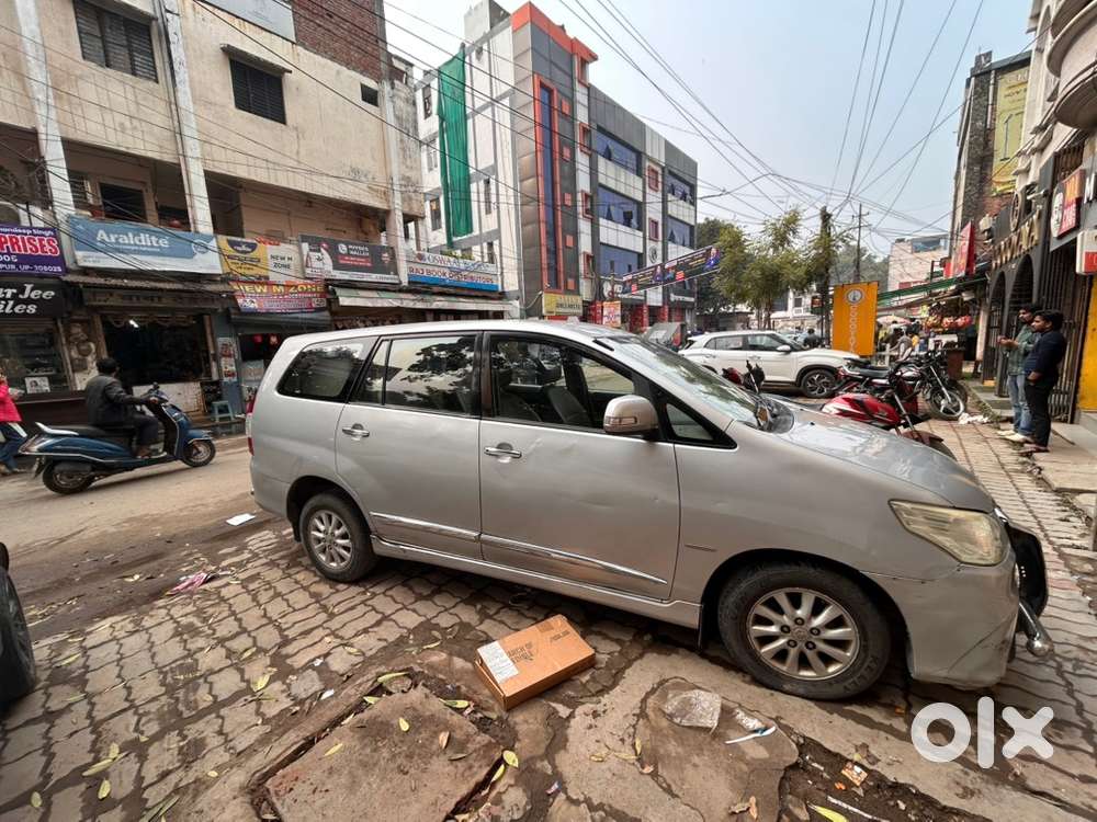 Toyota Innova 2014 Diesel 102500 Km Driven