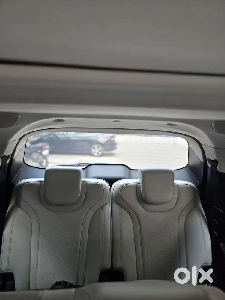 Mahindra Xuv700 2023 Ax7l Diesel