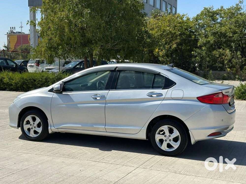 Honda City 1.5 V 5th Gen I-vtec Mt, 2016, Cng & Hybrids