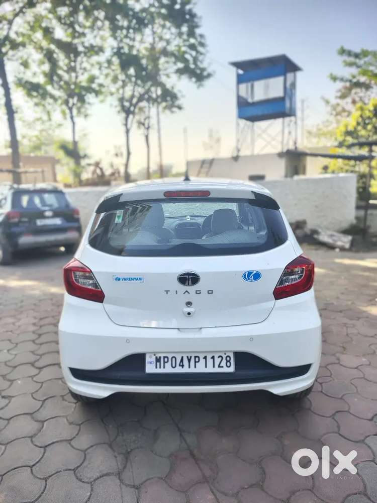 Tata Tiago Amt, 2025, 9500km