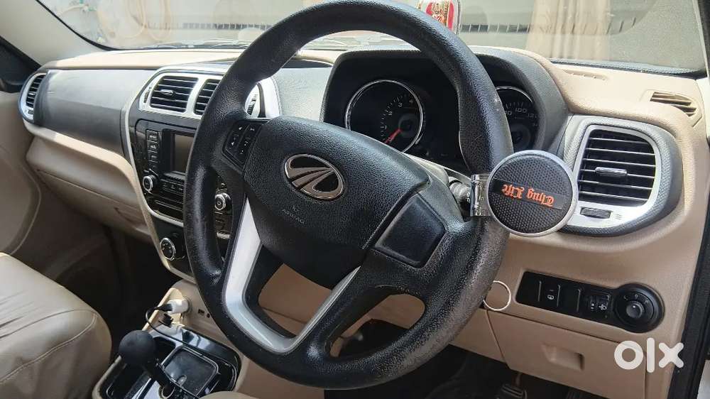 Mahindra Tuv 300 2017