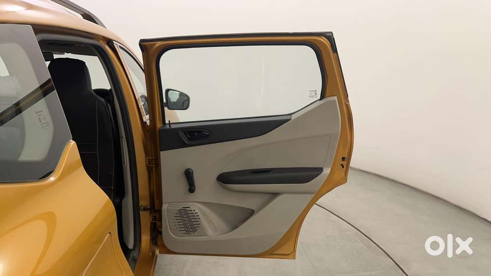 Renault Triber Rxl, 2020, Petrol