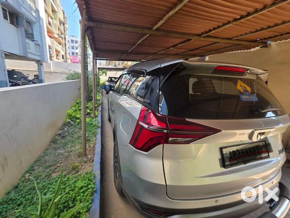 Mahindra Xuv700 2022 Diesel 61000 Km Driven