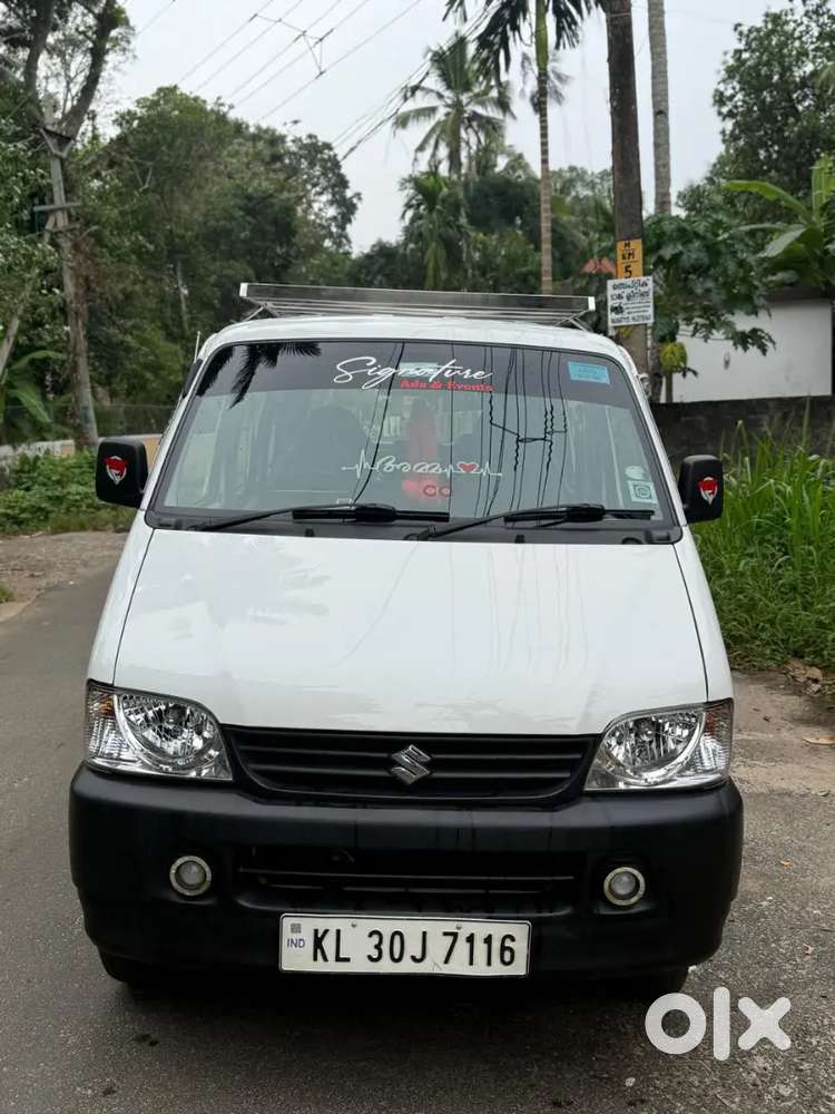 Maruti Suzuki Eeco 2022 Petrol 32000 Km Driven
