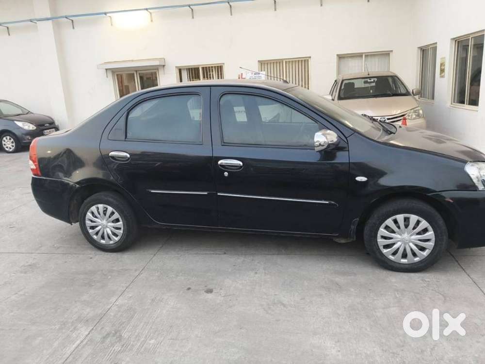 Toyota Etios 2010-2012 G, 2011, Petrol