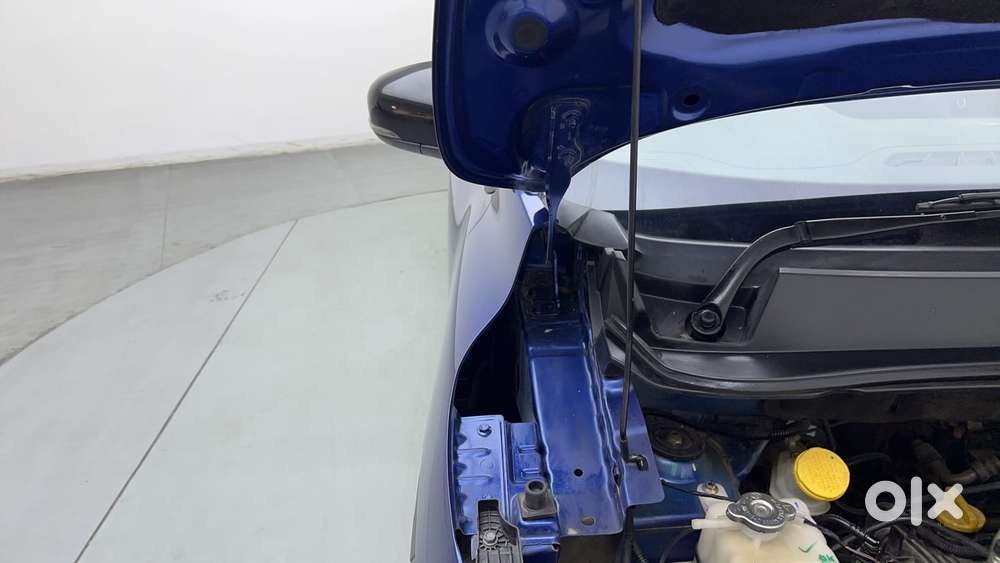 Renault Triber Rxt, 2023, Petrol