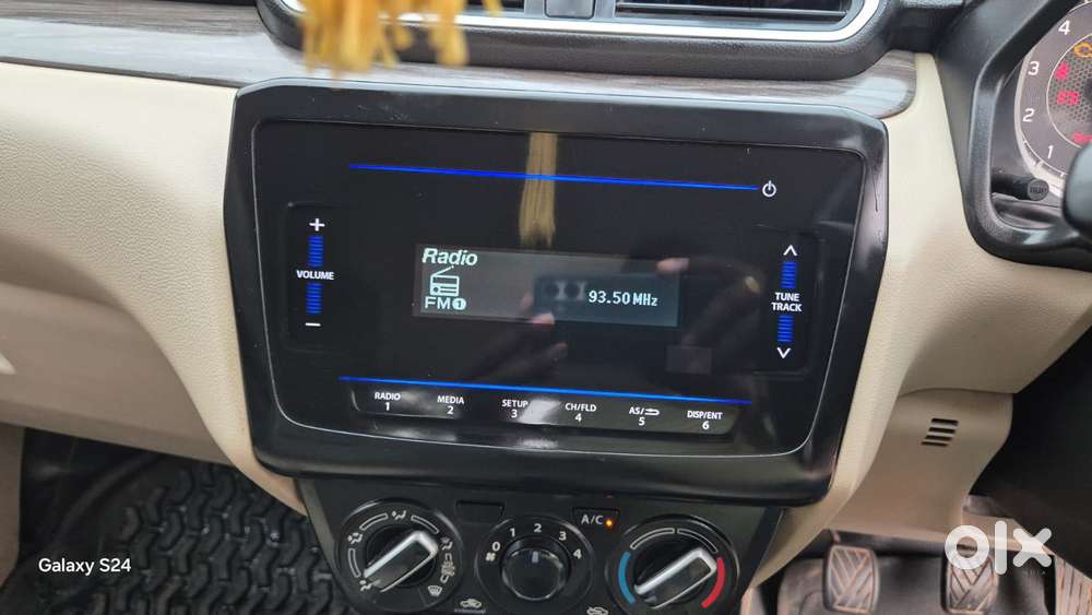 Maruti Suzuki Swift Dzire Vxi Optional, 2023, Petrol